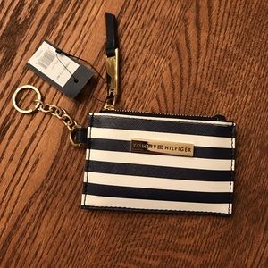 Tommy Hilfiger ID/credit card holder w/keychain